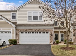 906 Kingston Terrace Ct, Saint Charles, MO 63301
