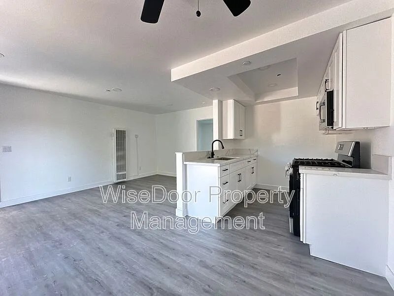 1 bed, 1.0 bath, 540 sqft, $1,995 — Photo 4