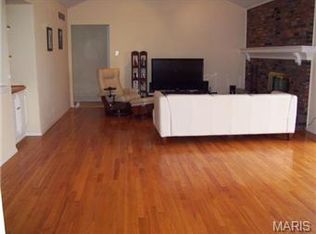 254 Penwood Ct, Chesterfield, MO 63017