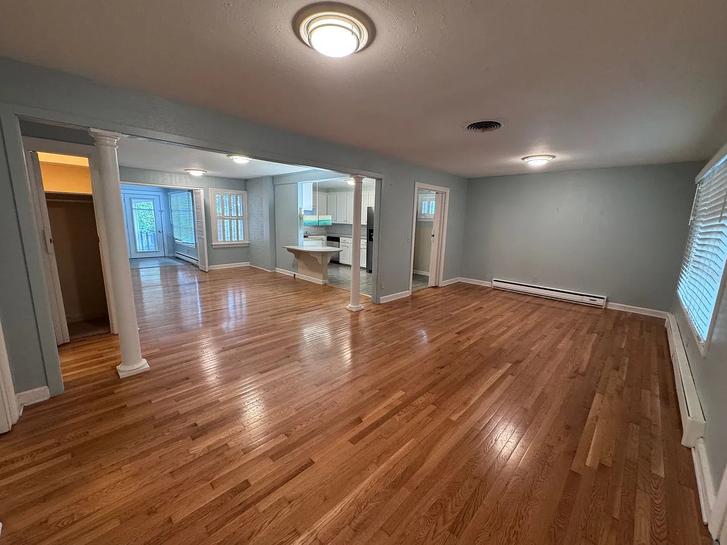 2 bedroom 2 bath house in Murray — Photo 3