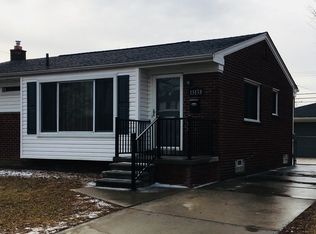 15138 Mulberry St, Southgate, MI 48195