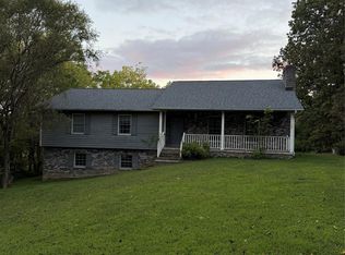 173 Crest View Dr, Marshall, NC 28753