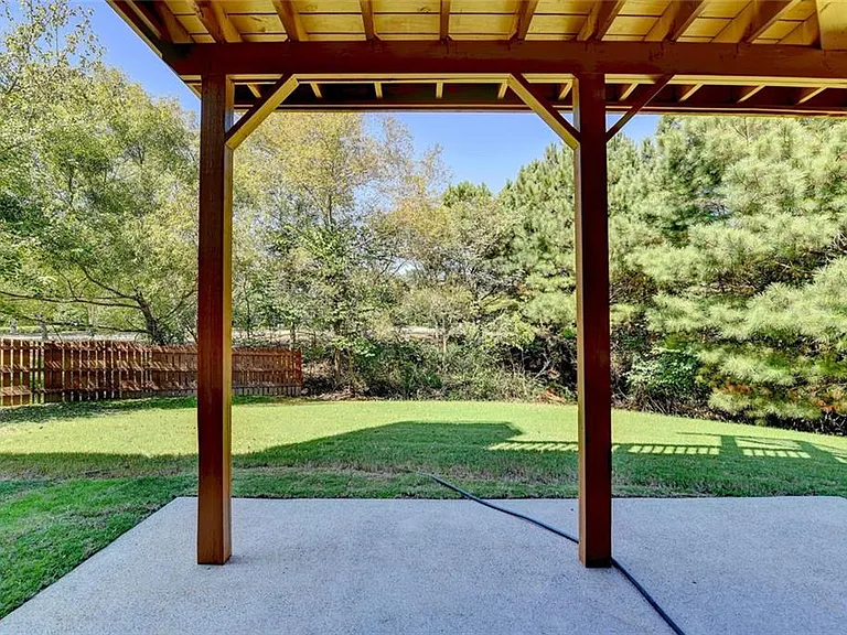 4805 Shelbourne Dr — Photo 73