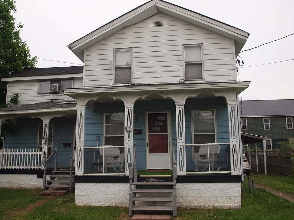 417 N Main St #1