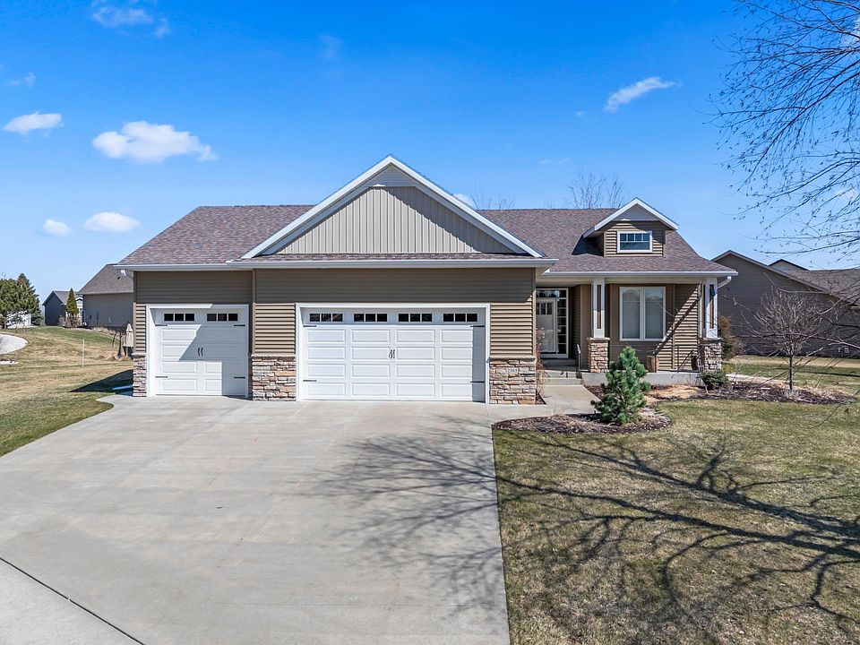 1st image of 2365 Jasper Pl NE