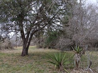 4306 Lower Mission Valley Rd, Victoria, TX 77905