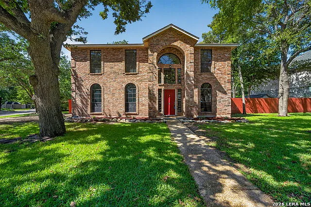 2326 Oak Castle