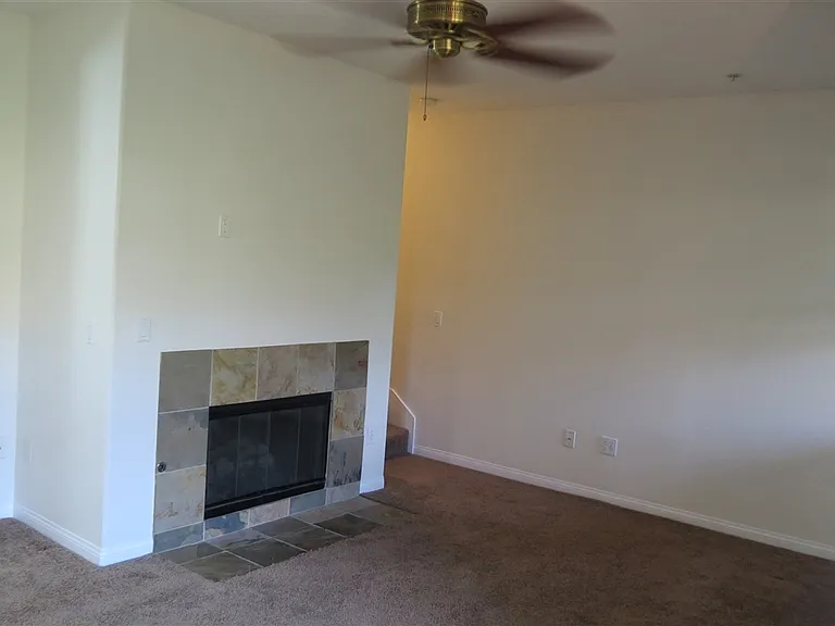 13045 Evening Creek Dr #43 — Photo 4