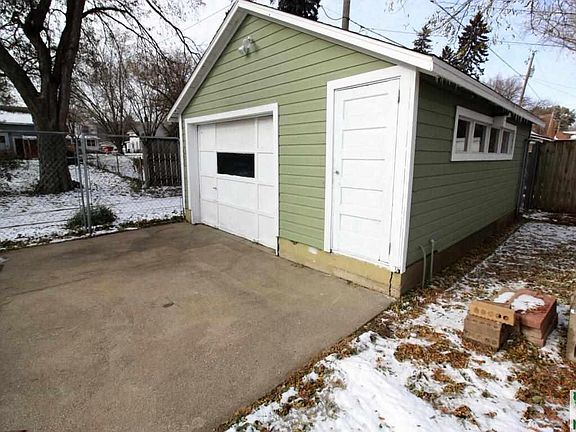 5th image of 4323 Tyler St