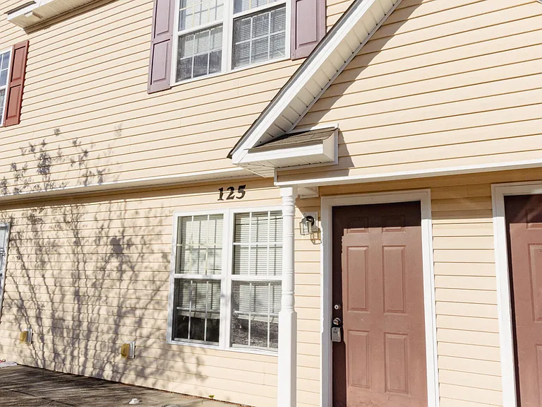 125 Cornerstone Pl — Photo 4