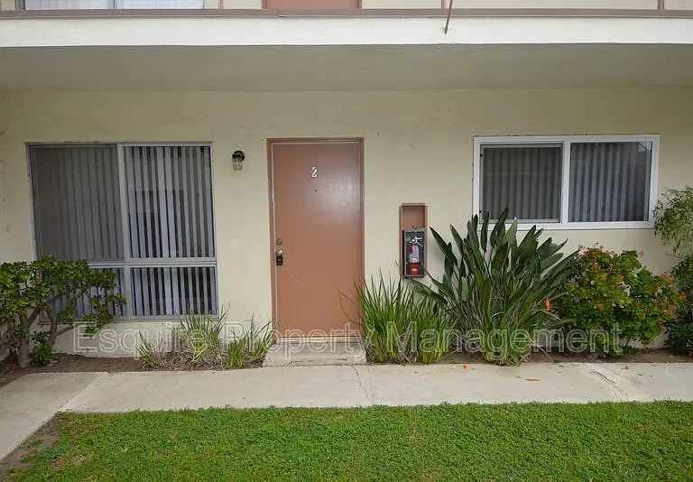 2050 N Ventura Rd #2 — Photo 1