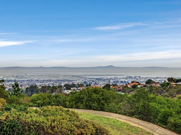 320 Vallejo Dr APT 18, Millbrae, CA 94030