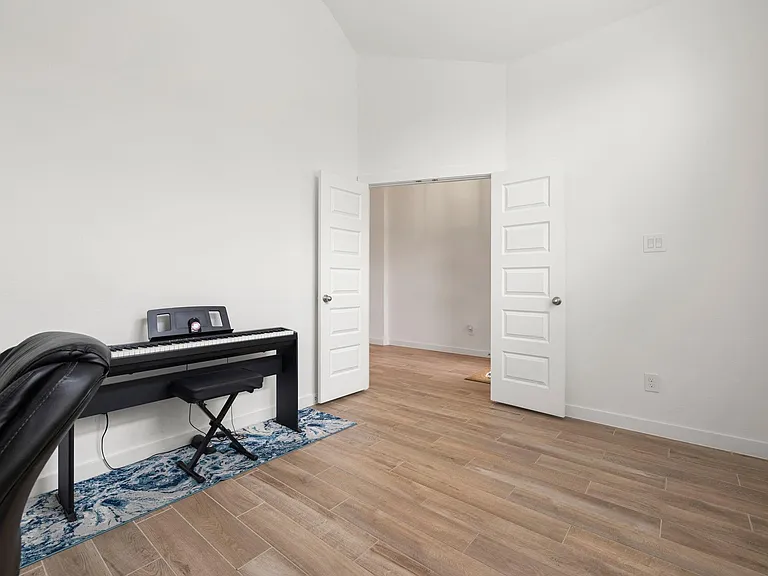 6722 Waxbill Rd — Photo 22