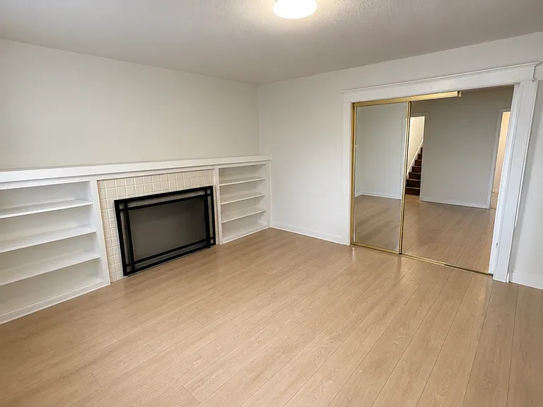 523 W 50th St #523 — Photo 5