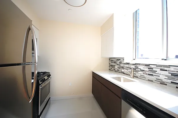 Rented by Kahen Properties | media 41