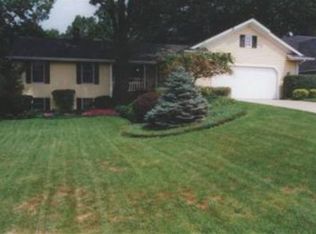 1791 Pinecroft Ln SW, Wyoming, MI 49519