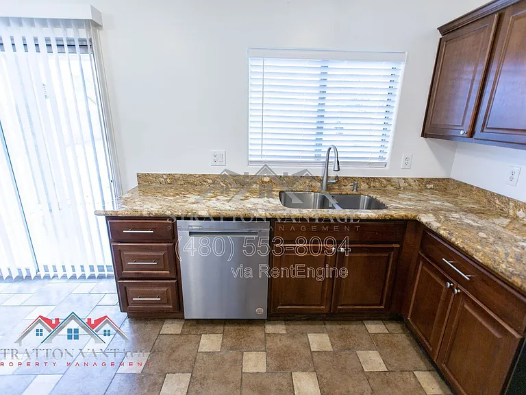 110 N Cholla St — Photo 20
