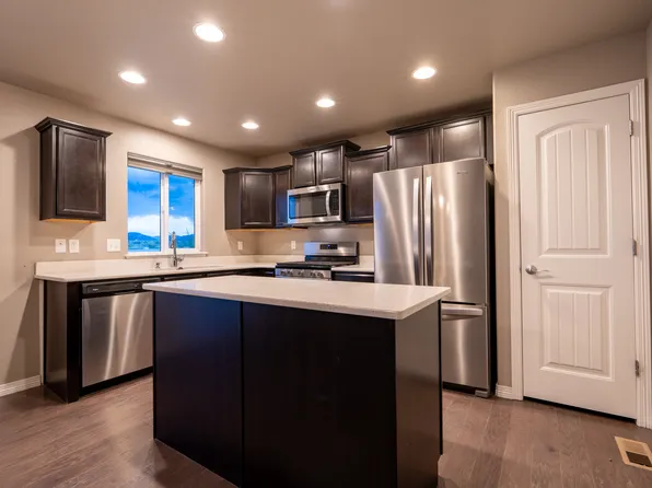 2481 Likens Dr, Berthoud, CO 80513