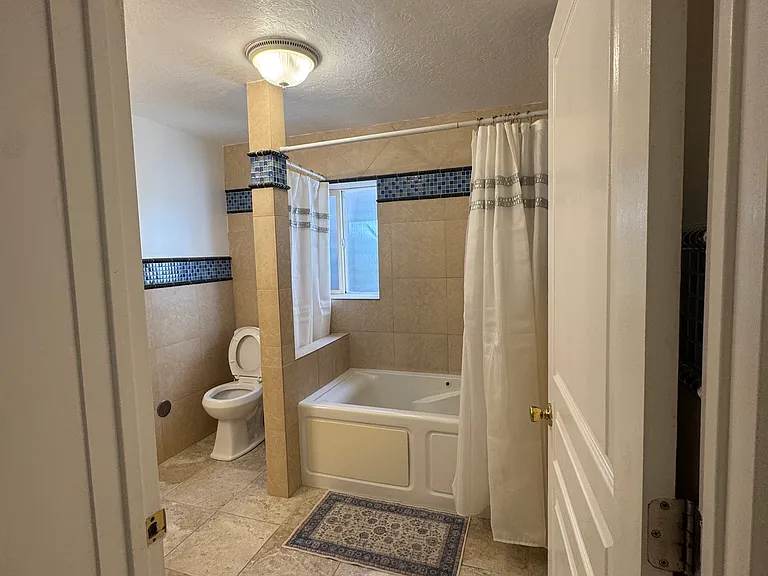 3720 S Hampshire Cir — Photo 20