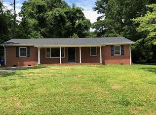 218 Leland Dr, Winston Salem, NC 27106