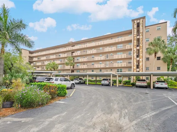 3620 IRONWOOD CIRCLE #302O, BRADENTON, FL 34209