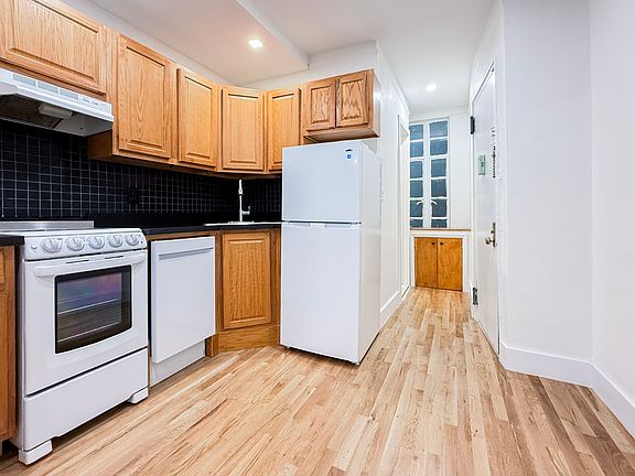 4th image of 344 W 17th St APT 5C
