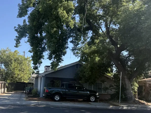 827 E Clinton Ave, Fresno, CA 93704