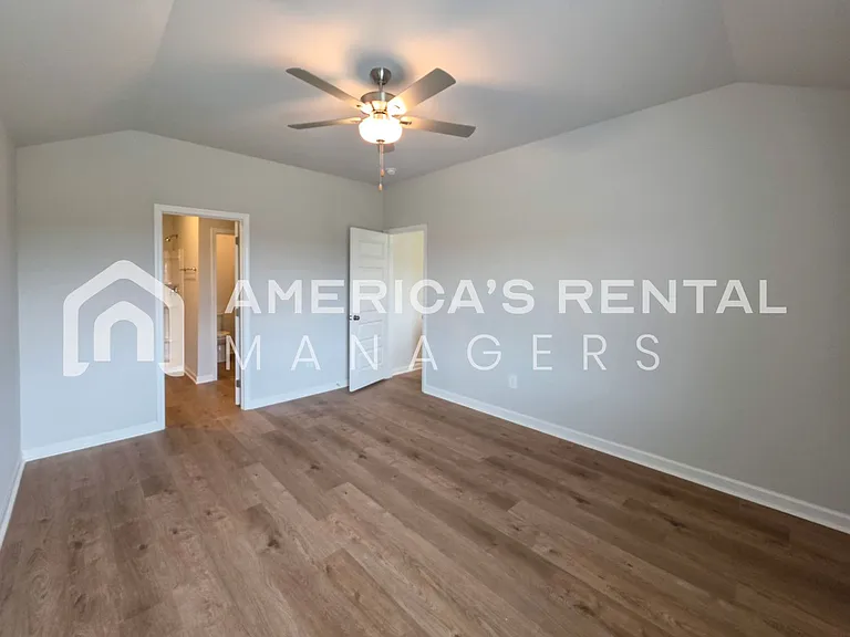 1028 John Ave — Photo 25