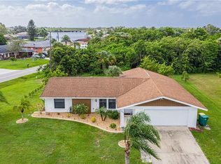 501 Magnolia Ave NW, Pt Charlotte, FL 33952