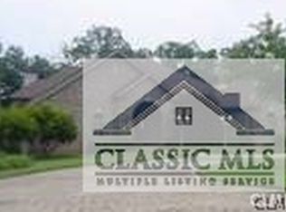1121 Lake Wellbrook Dr, Athens, GA 30606