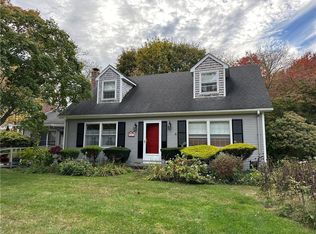 41 Pontiac Rd, Narragansett, RI 02882