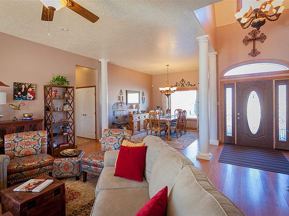 5th image of 10 Berrendo Meadows Cir