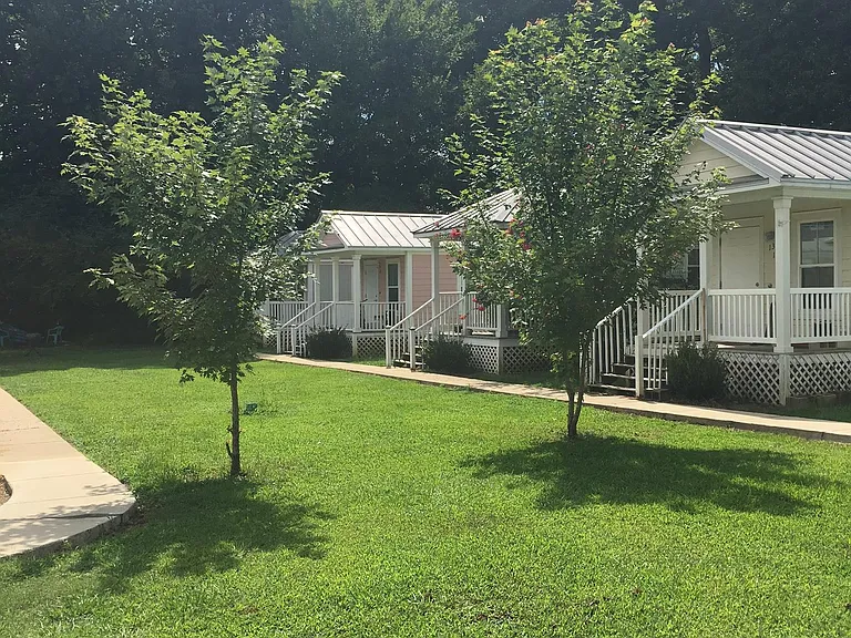 12 Cottage Grove Cir #7 — Photo 8
