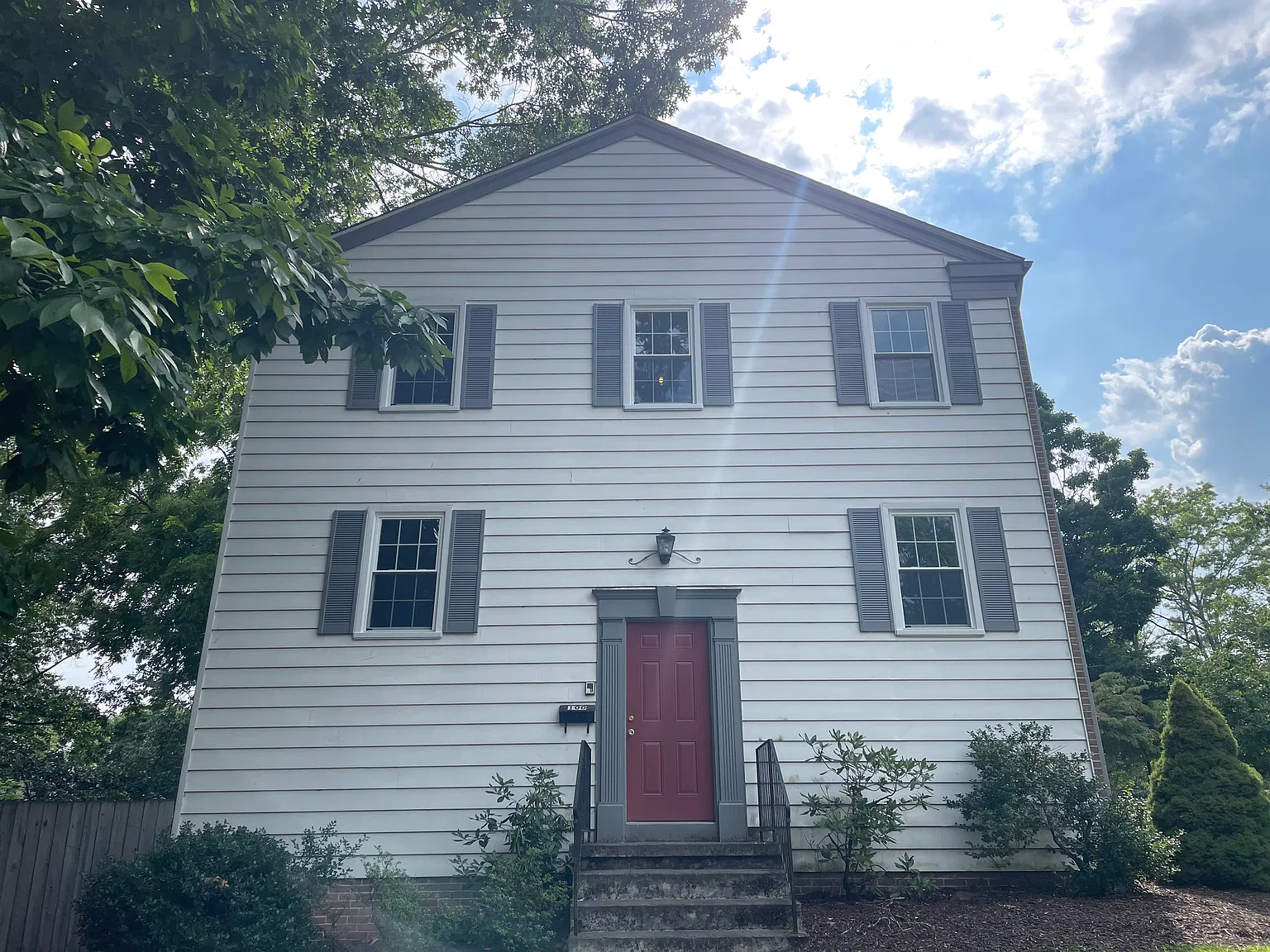 4 bed, 3.5 bath, 1980 sqft, $2,500 — Photo 1