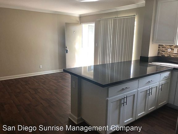4th image of 5014 Narragansett Ave APT 10