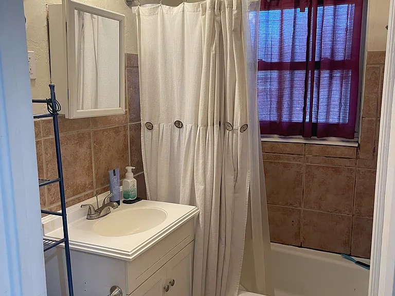 1825 Churchill Way — Photo 8