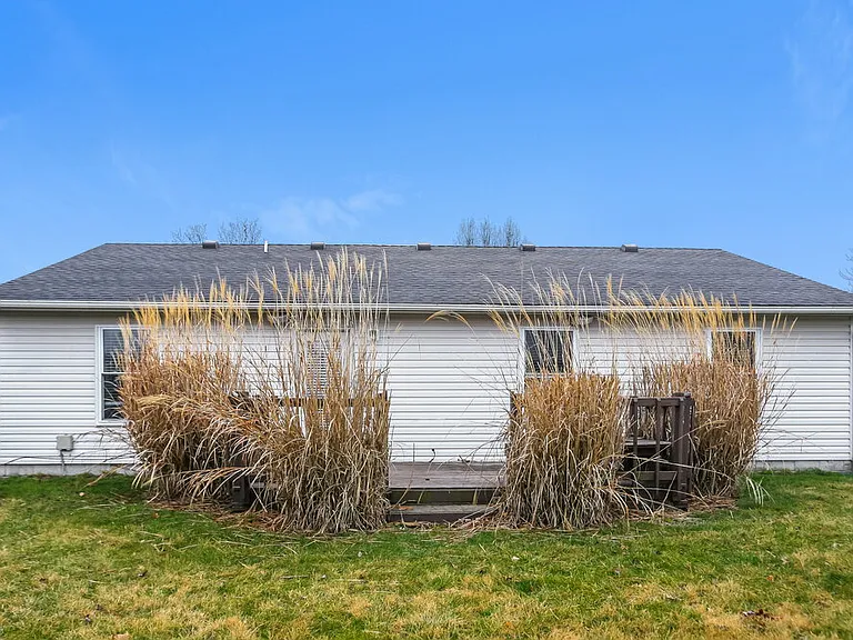 7644 Windy Hill Way — Photo 16