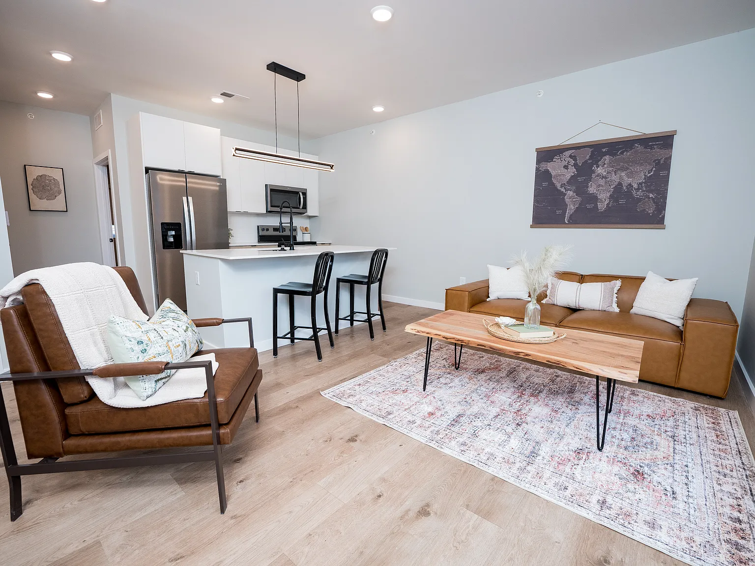 1 bed, 829 sqft, $1,290 — Photo 4