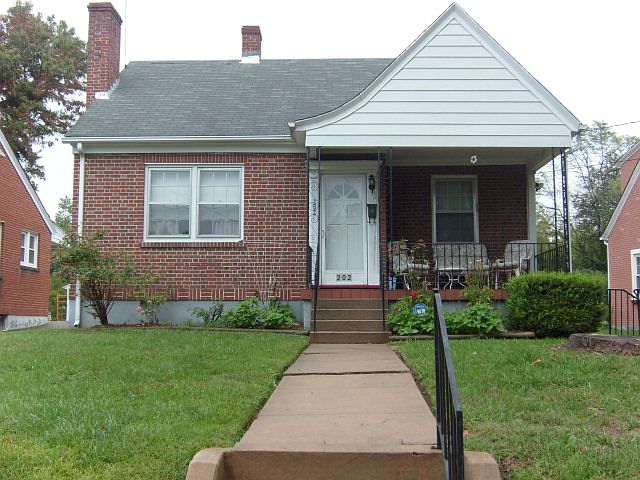 1st image of 202 North Ave