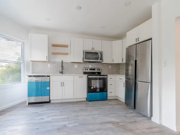 2322 E 95th St, Cleveland, OH