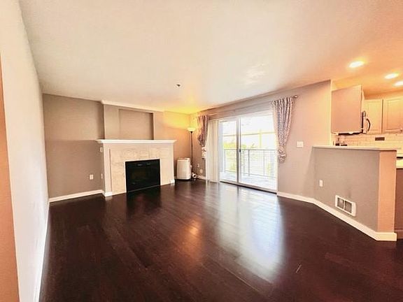 5th image of 11920 98th Ave NE APT 302