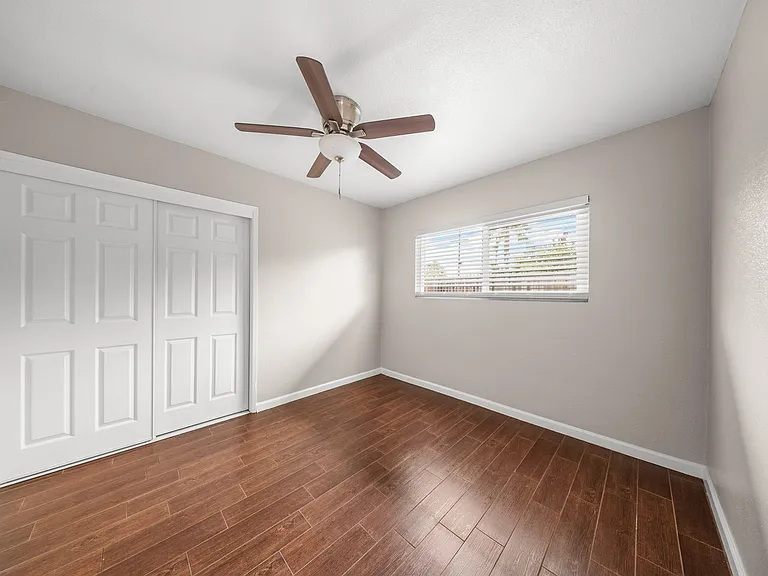 1370 Gaviota Ave. — Photo 6