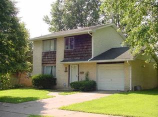 1400 Lilac Ln, Evansville, IN