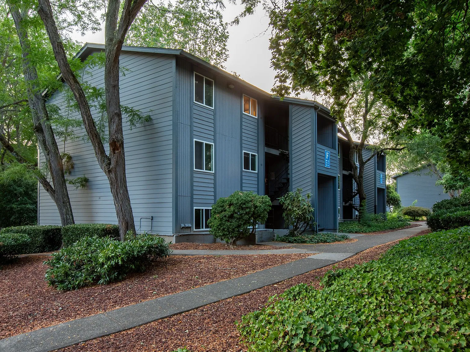 Birchcreek Apartments — Photo 3