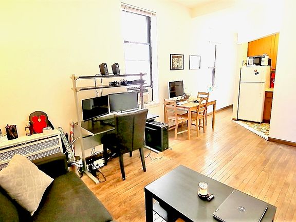 3rd image of 256 W 85th St #1BB