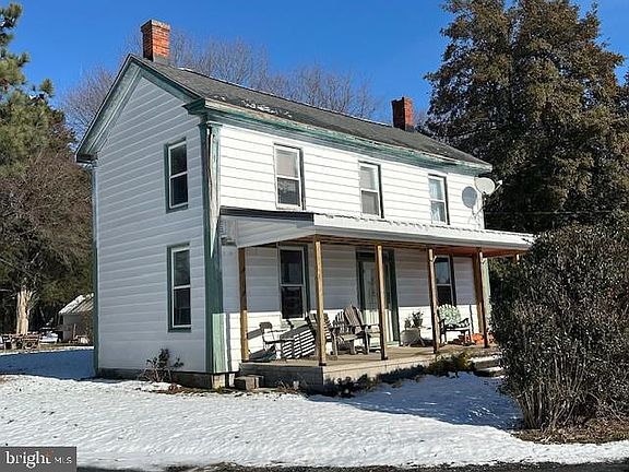 3rd image of 21250 Green Ln