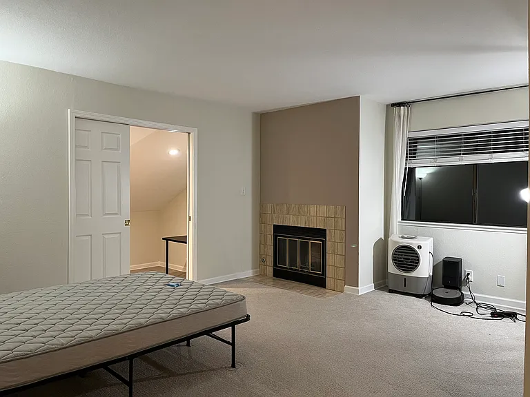 Colony View Pl — Photo 1