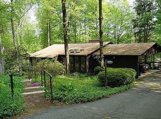 23 Morgan Cir, Amherst, MA 01002