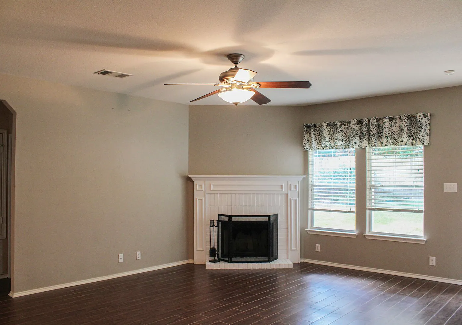 3-Bedroom In Lookout Canyon Creek, Comal I.S.D. — Photo 4