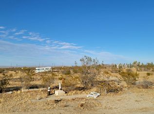 Avenue W4, Llano, CA 93544